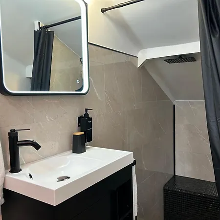 L'evidence 3* Argenteuil